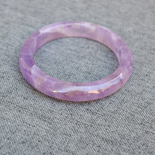 58.6 mm Lavender Amethyst Bangle - Light Purple Quartz