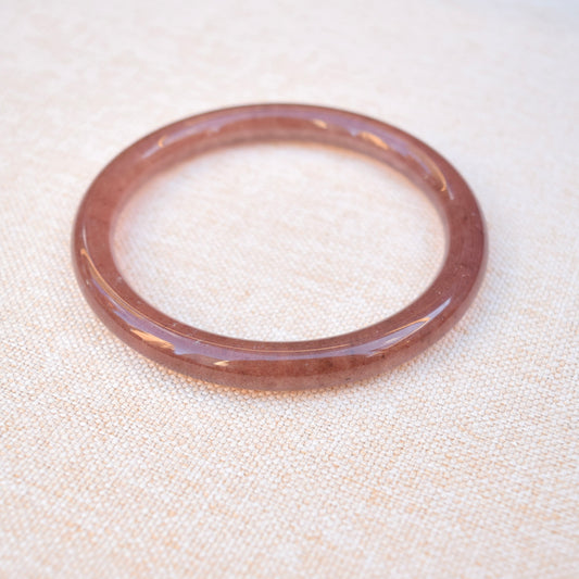 64.1 mm Strawberry Quartz Bangle Bracelet - Red