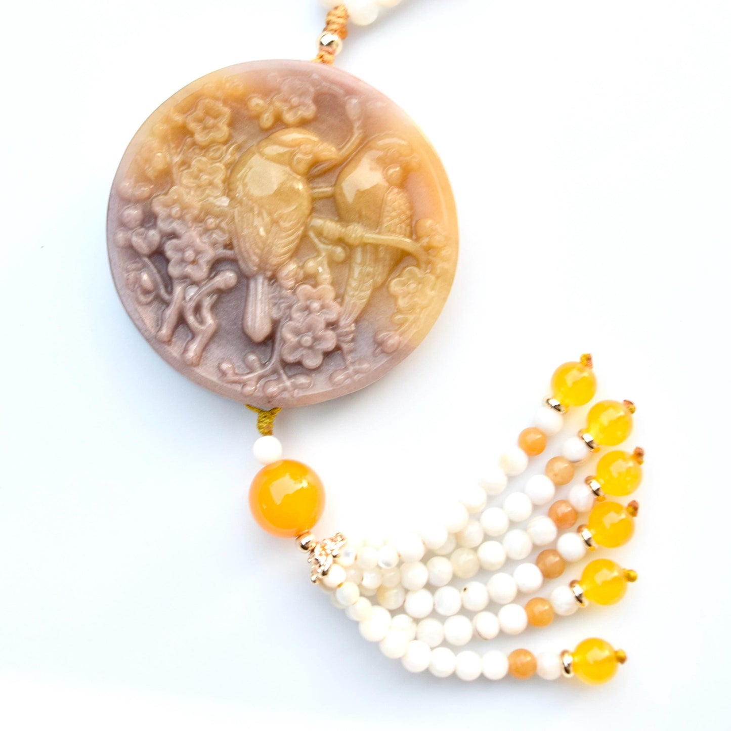 Double Birds Circle Pendant Necklace - Yellow Quartz Jade - White Agate Beaded