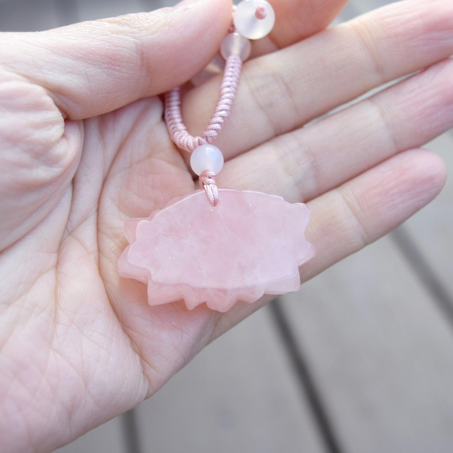 1 pc Pink Lotus Pendant Rope Necklace - Rose Quartz Crystal Pendant