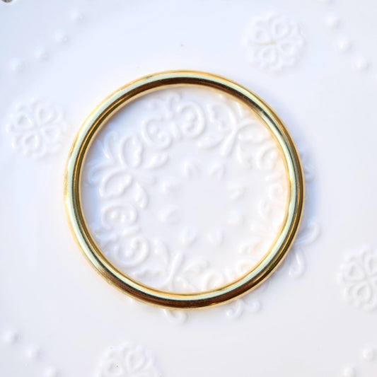 60 62 mm Golden Hundred Blessings Bangle - 百福鐲 - Chinese Bangle