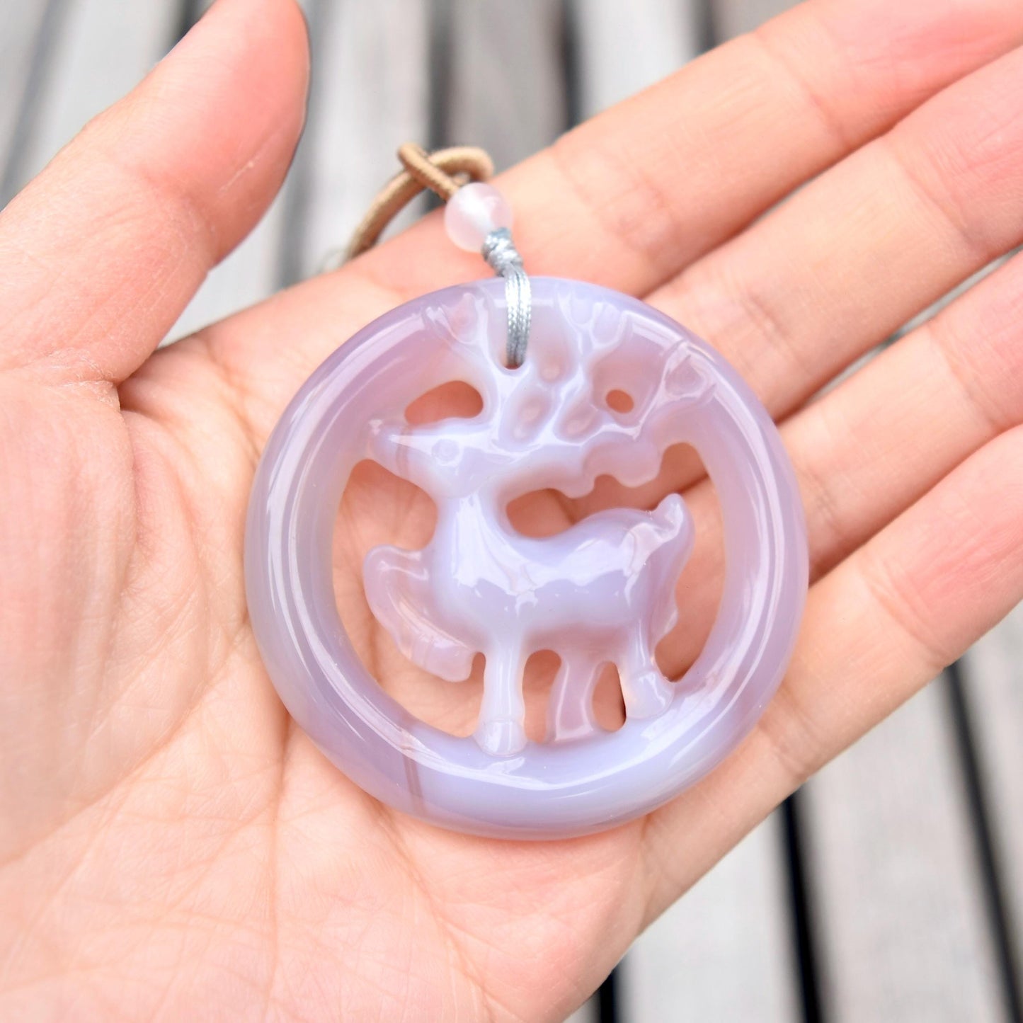 Deer Circle Pendant Rope Necklace - Gray Agate