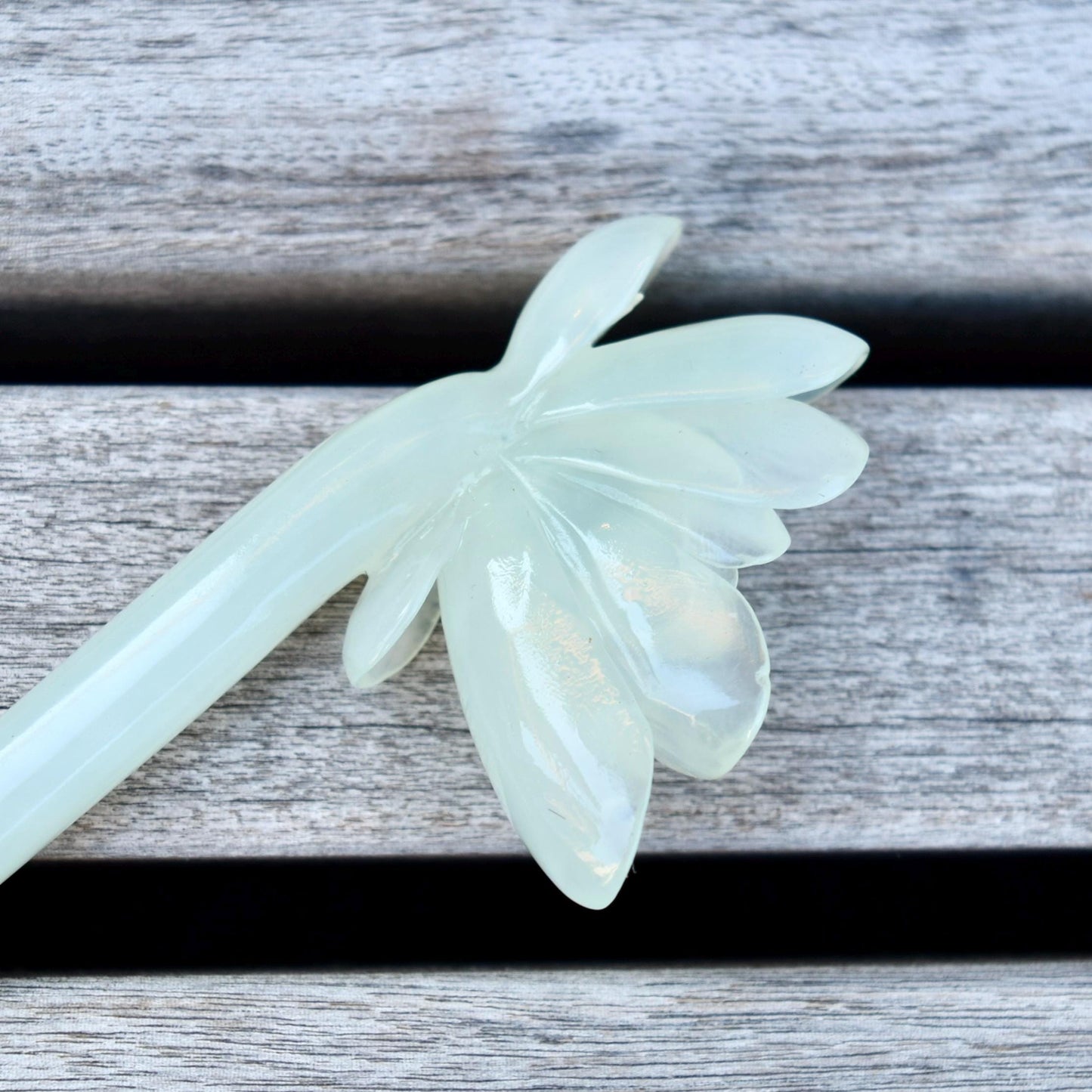 Green Carved Magnolia Flower Hairpin - Serpentine Jade Hair Stick