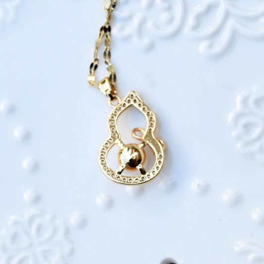 Golden Gourd Freshwater Pearl Necklace - Vintage Style