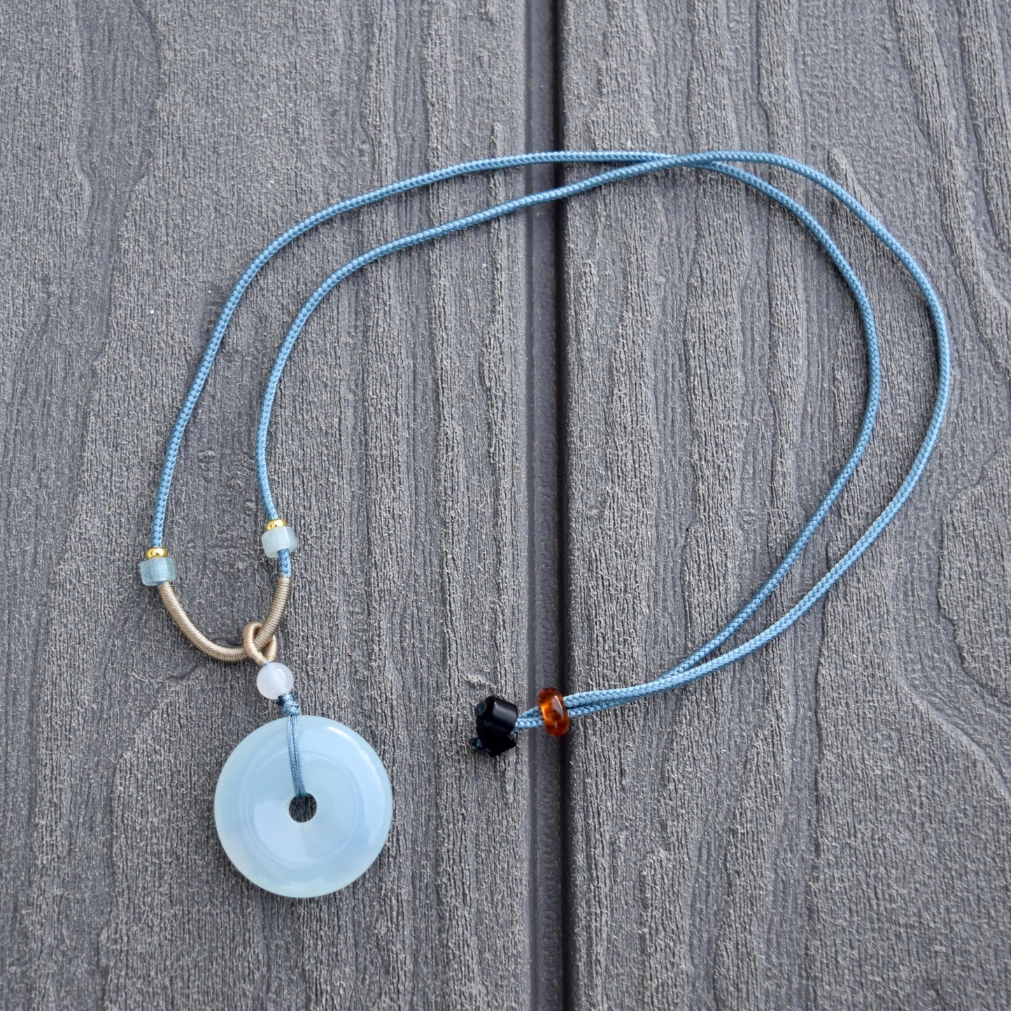 Blue Agate Peace Buckle Donut Necklace - 平安扣