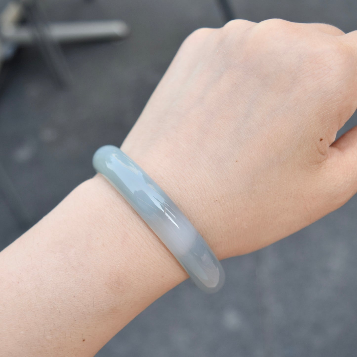 56.7 mm Agate Bangle - Green