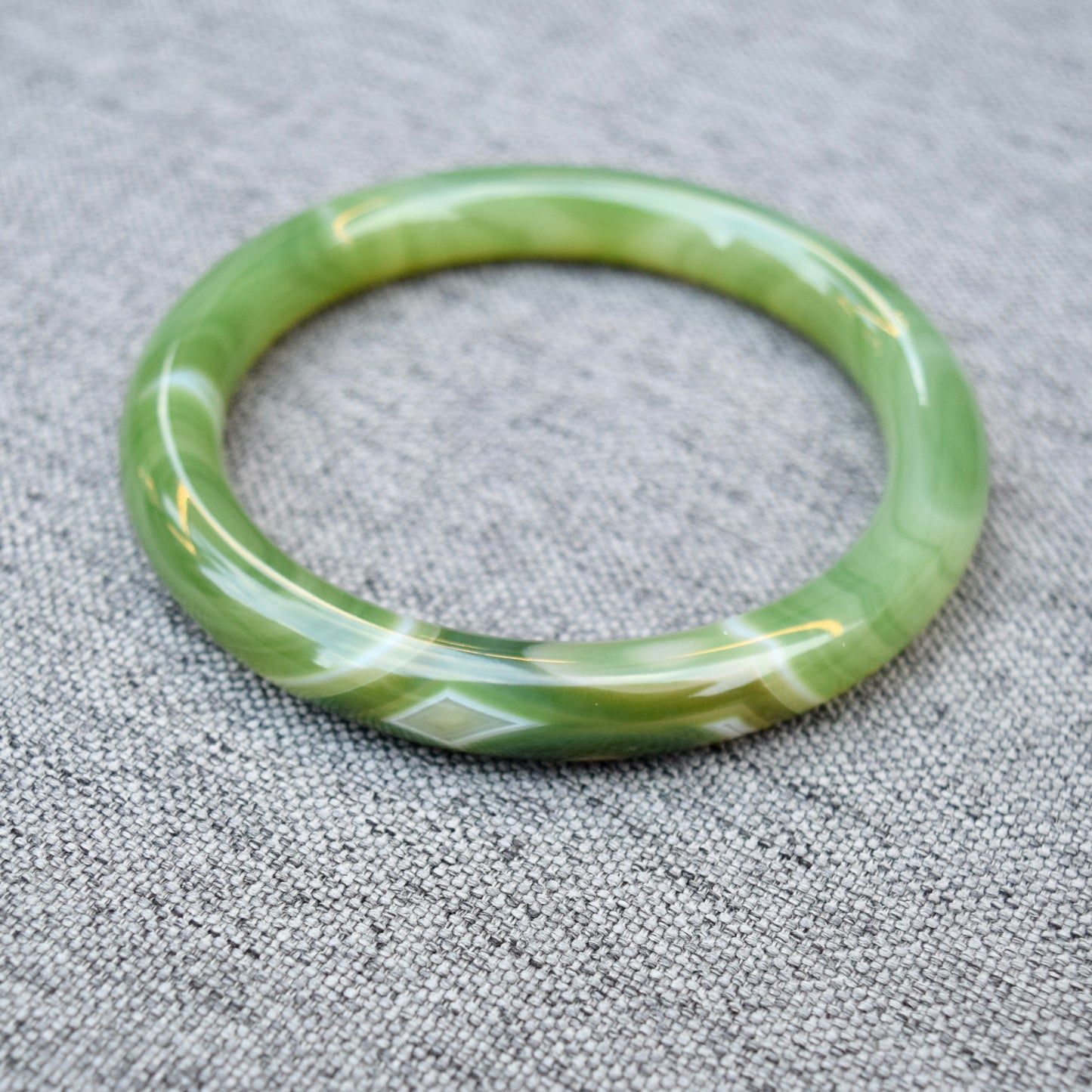 63.4 mm Agate Green Bangle