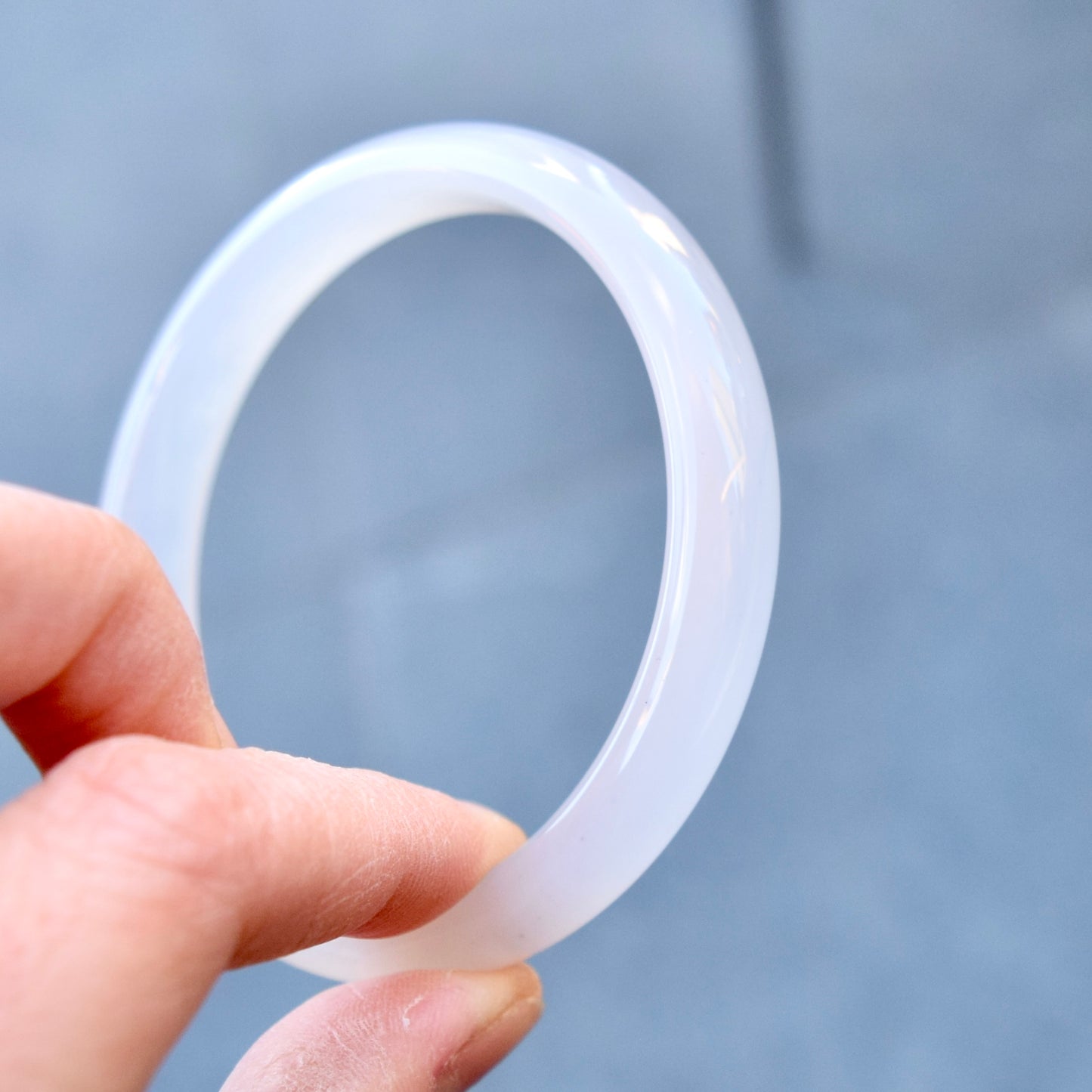 60.6 mm Agate Bangle Bracelet - White