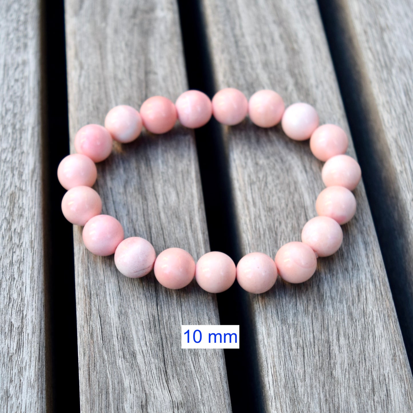 8 9 10 mm Queen Conch Beaded Bracelet - Stretchy Bracelet