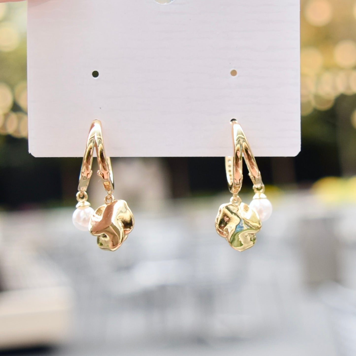 Drip Oil Brown Flower Pearl Circle Earrings