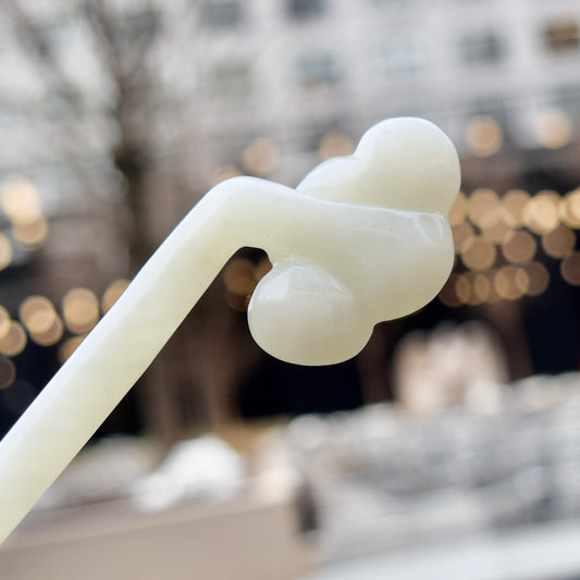 White Ruyi Carved Hairpin - Serpentine Jade Hair Stick 如意髮簪