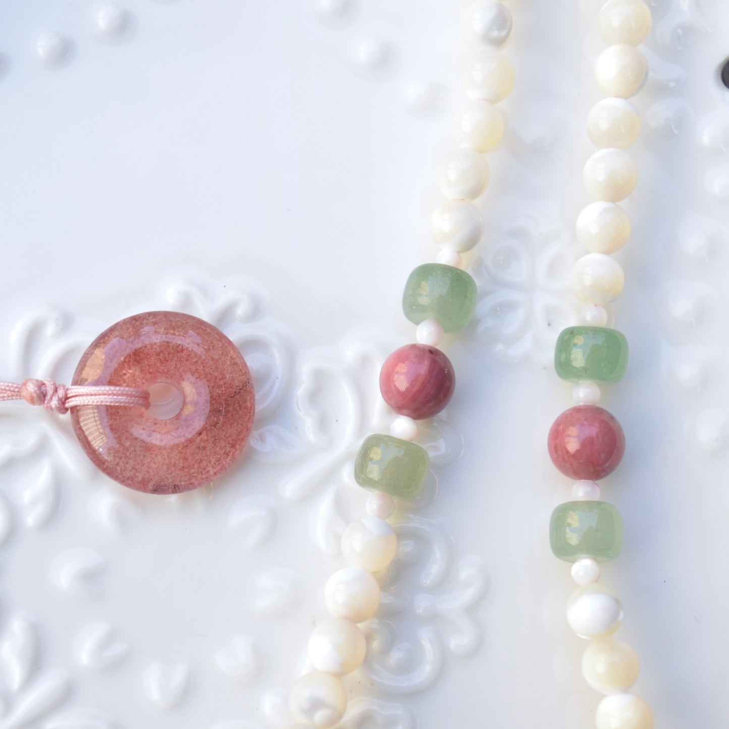 Pink Lotus Pendant Shell Necklace - Pink Marble Stone (Wood Like) 紅木紋石