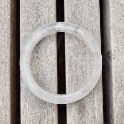 61.6 mm White Clear Quartz Bangle