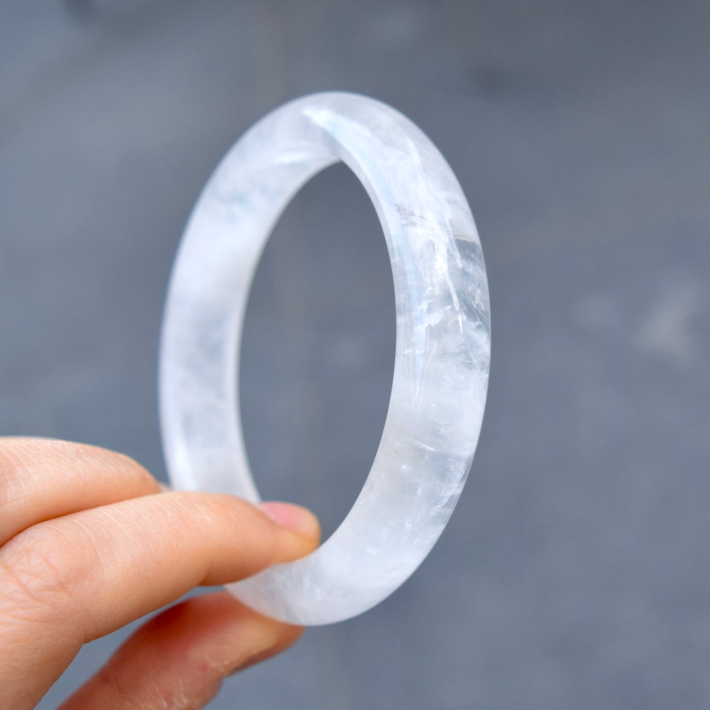 61.6 mm White Clear Quartz Bangle
