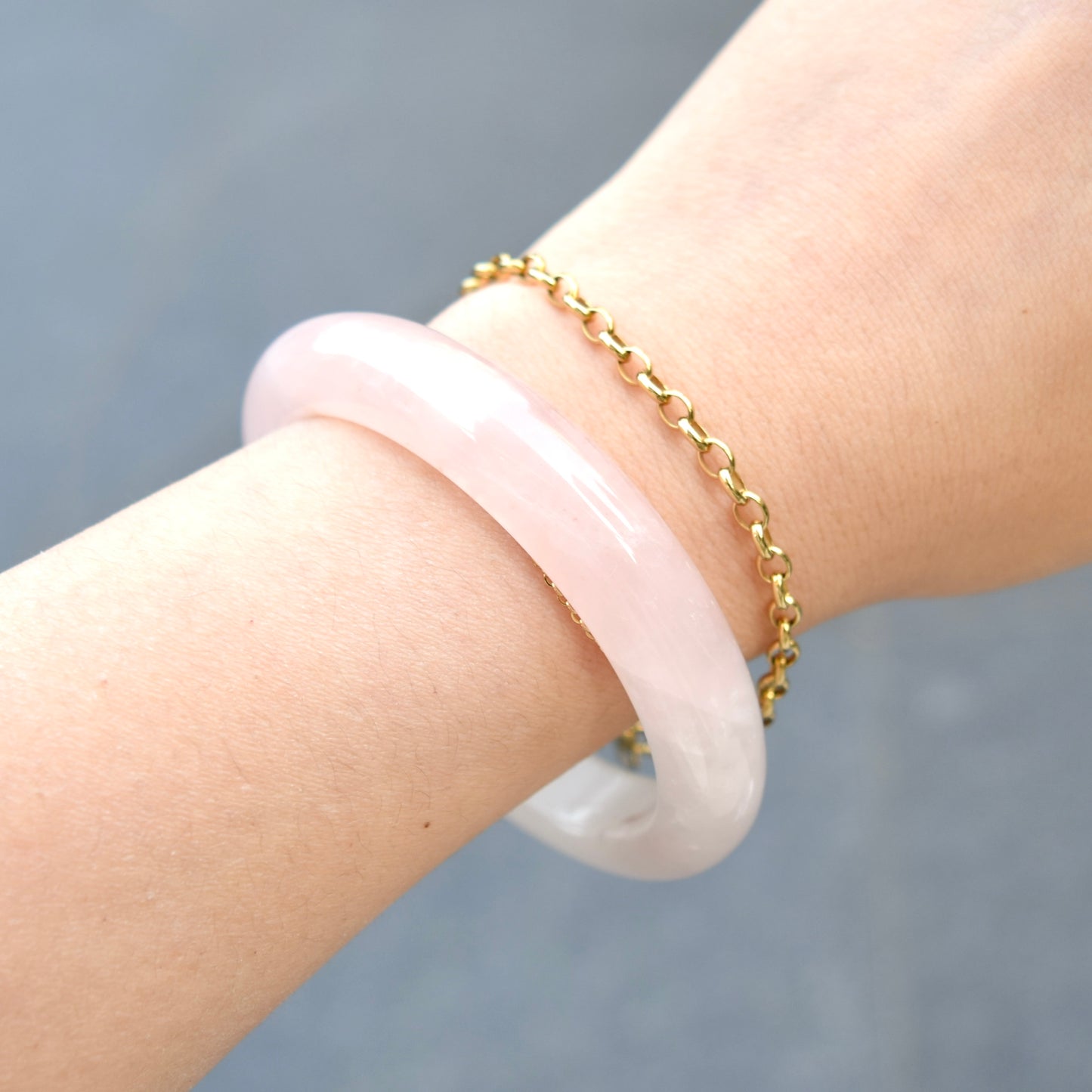 57.7 mm Rose Quartz Bangle