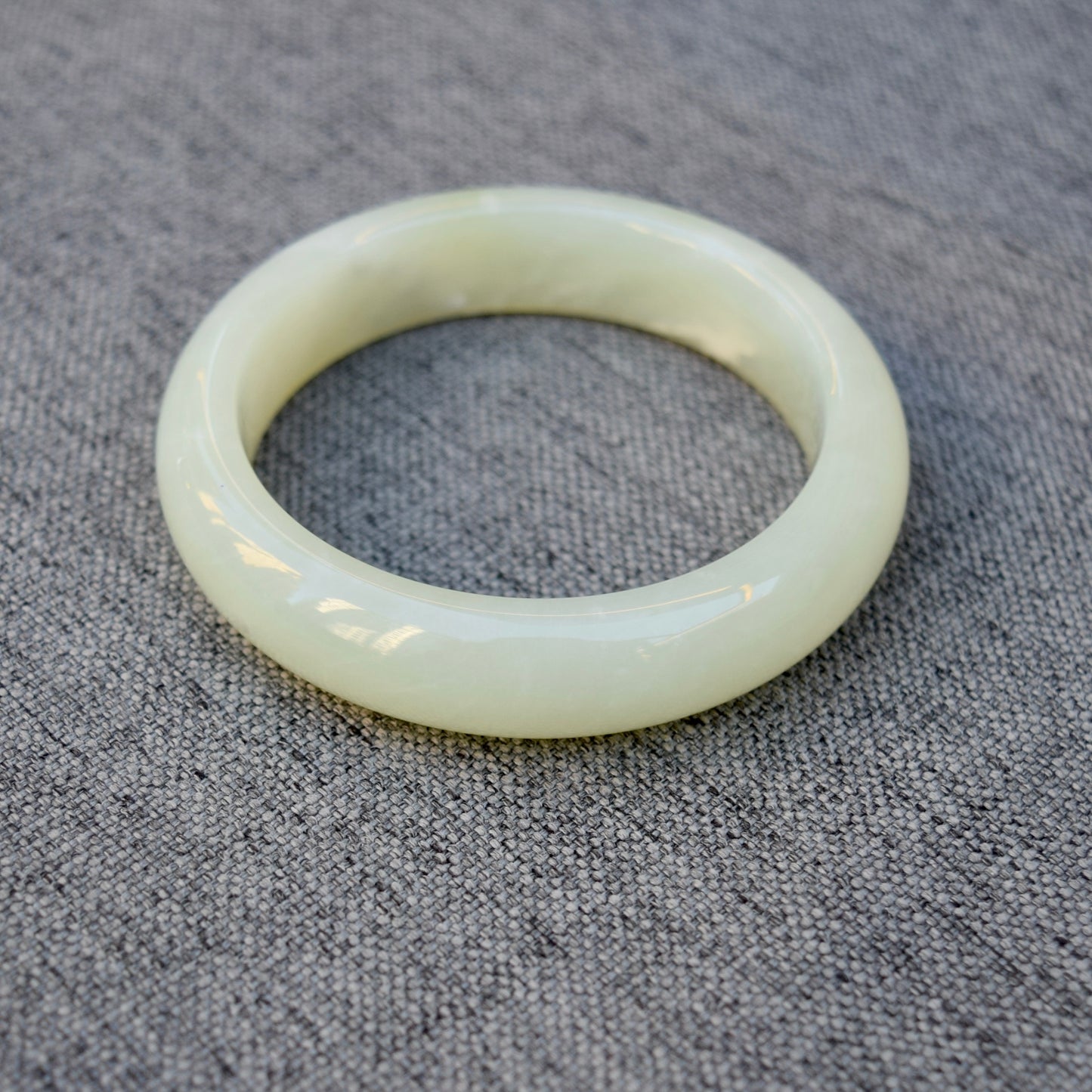 55.1 mm Serpentine Jade Bangle - Green