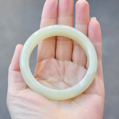 55.1 mm Serpentine Jade Bangle - Green