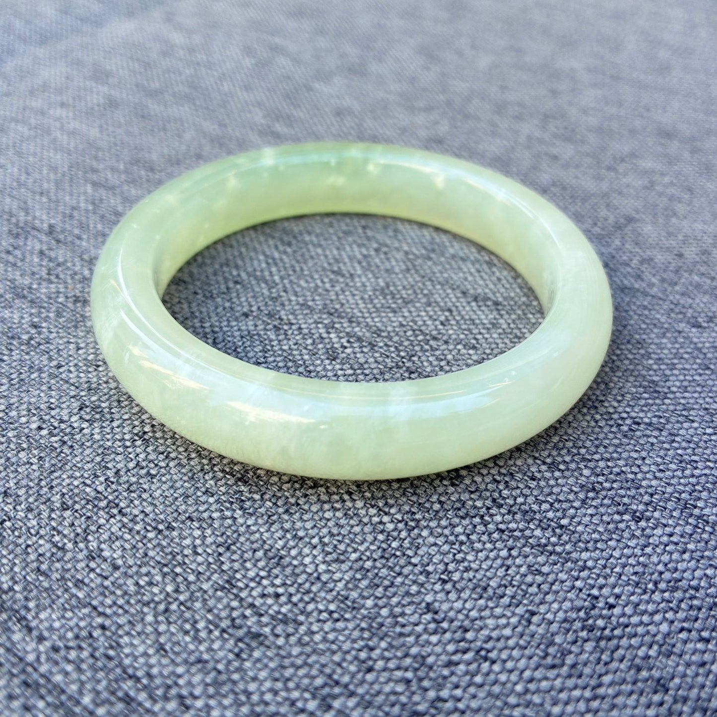 55.4 mm Serpentine Jade Bangle - Green