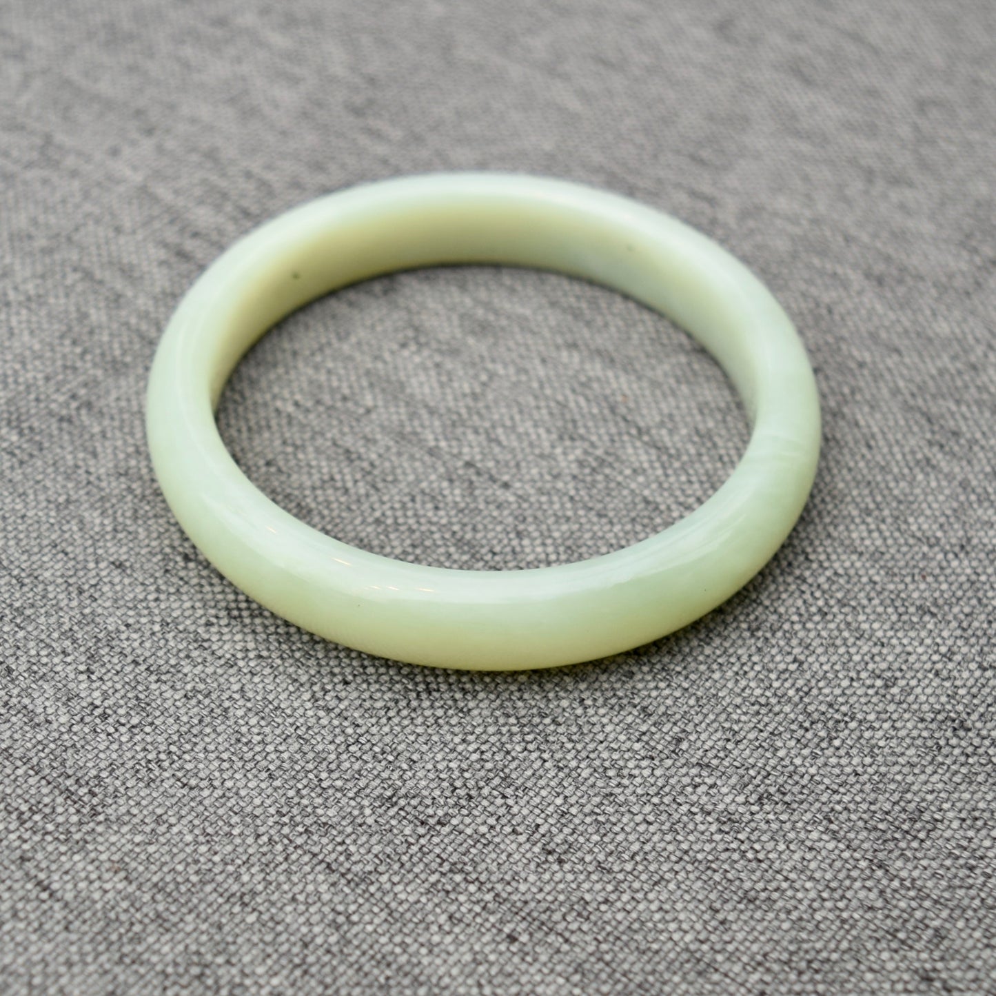 62.8 mm Serpentine Jade Bangle - Green