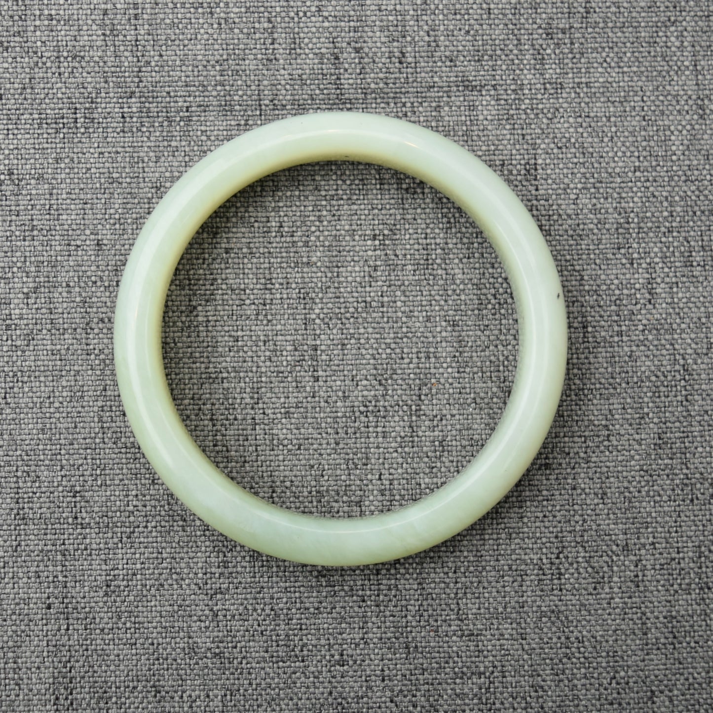 62.8 mm Serpentine Jade Bangle - Green