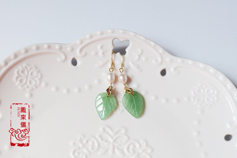 Leaf Jade Green Jade Freshwater Pearl Earrings Chinese Jewelry - Gold Jade Jewerly
