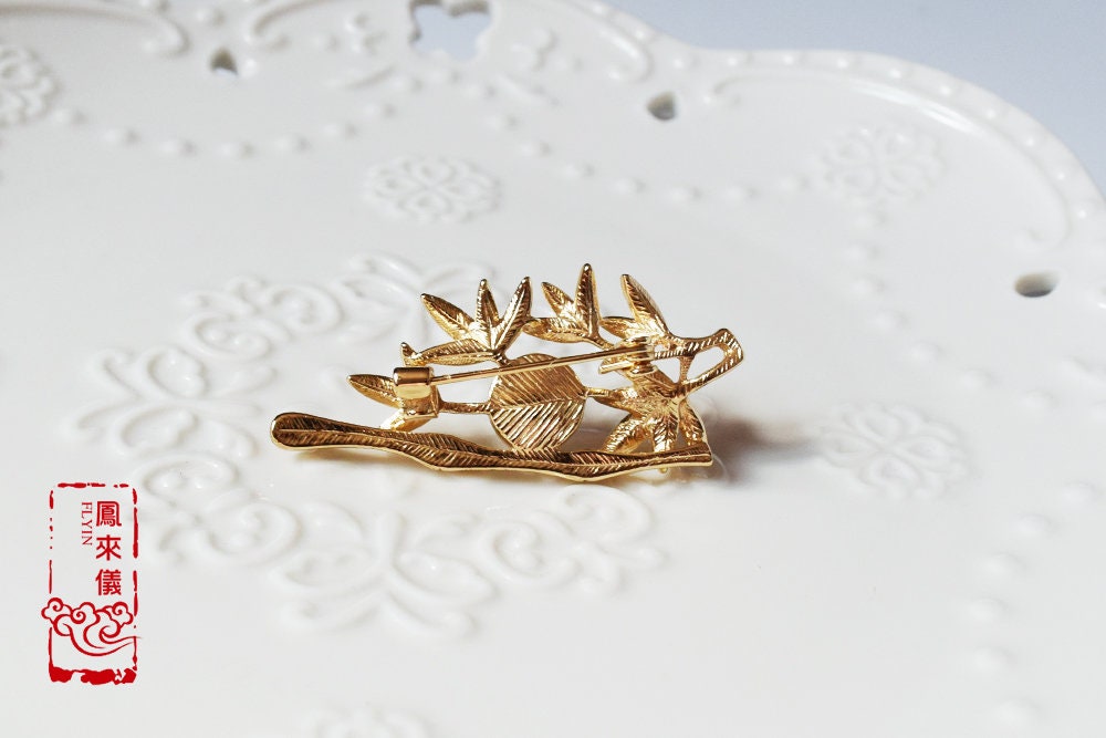 Bamboo Tassel Brooch- Chinese Tassel Jewelry