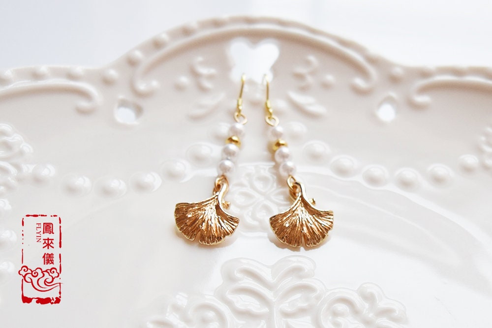 Ginkgo Leaf Shell Pearl Chinese Earrings - Gold Pearl Jewelry