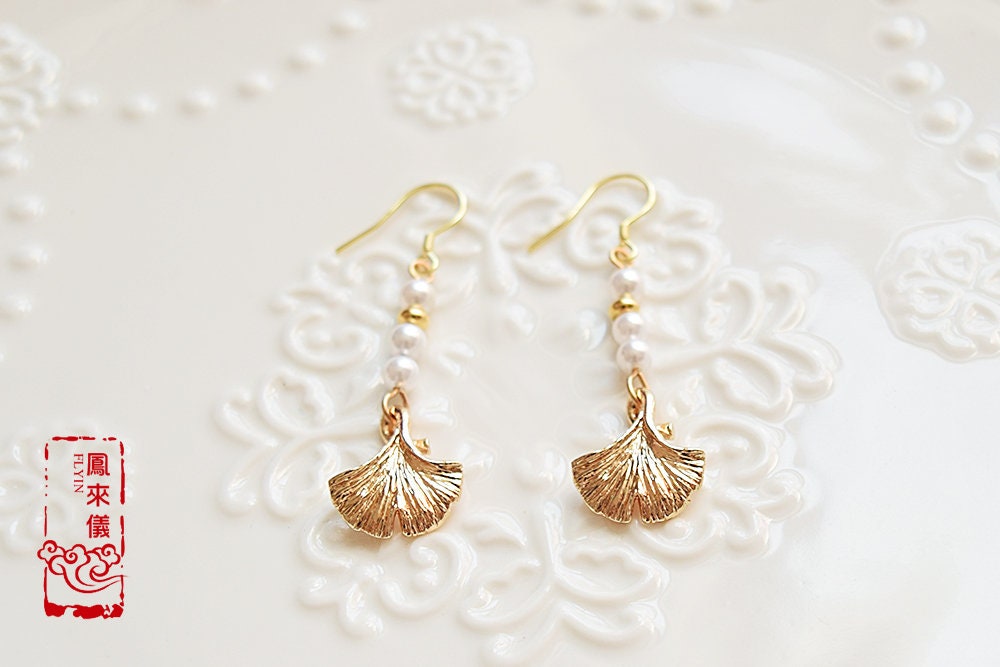 Ginkgo Leaf Shell Pearl Chinese Earrings - Gold Pearl Jewelry
