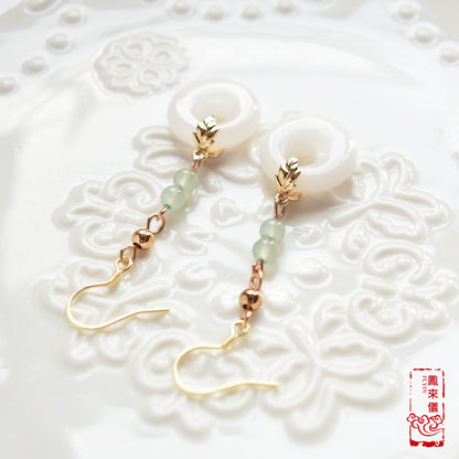 Quartz Jade Peace Buckle Earrings - White