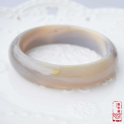 62.5 mm Gray Agate Bangle