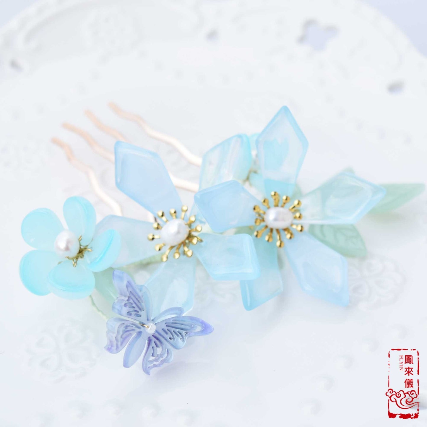 Blue Glassware Flower Hairpin with Purple Resin Butterfly