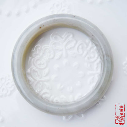 58.8 mm Natural Jade Bangle - White Gray