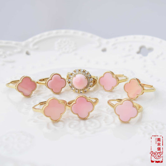 Pink Queen Conch Cabochon Rings - Circle/ 4 Leaf Clover Gold Plated Brass Rings