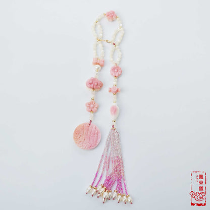 Pink Queen Conch Shell Tassel: Rabbit Castle Car Charm