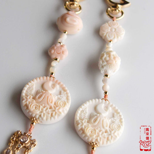 Moon Bunny Flora Bag Charm and Key Chain｜Queen Conch Shell