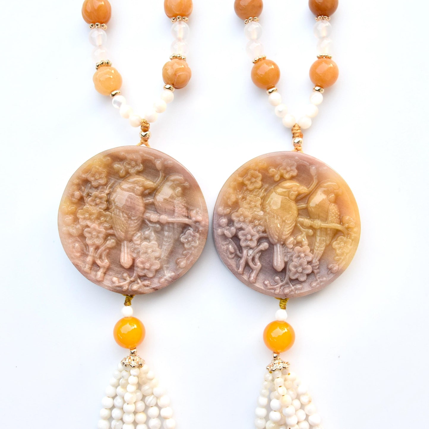 Double Birds Circle Pendant Necklace - Yellow Quartz Jade - White Agate Beaded