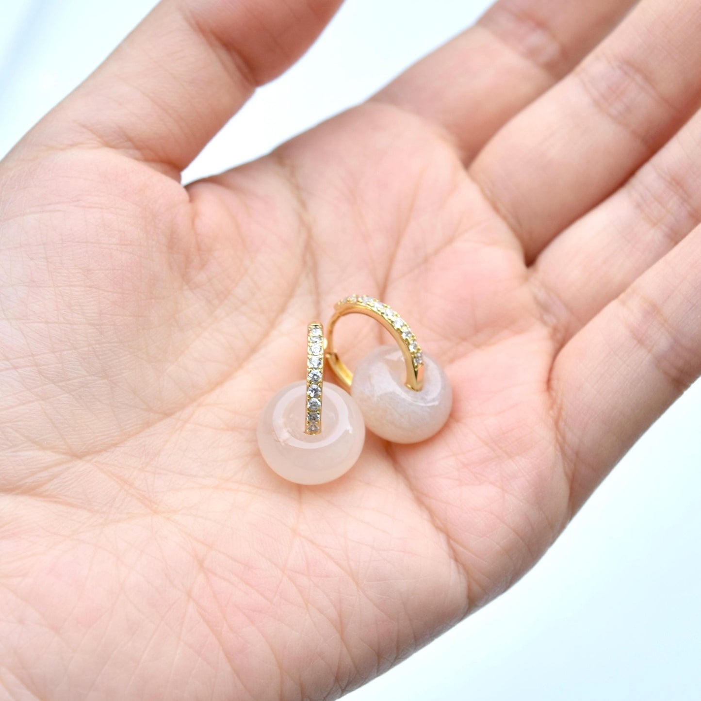 Donut Circle Stud Earrings - Natural Sakura Agate Charm 櫻花瑪瑙