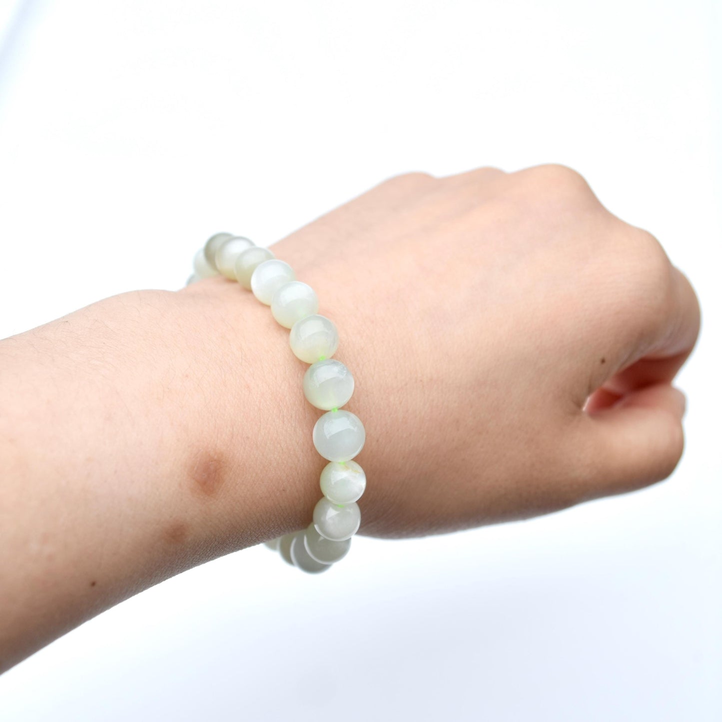 8 mm Green Moonlight Beaded Bracelet