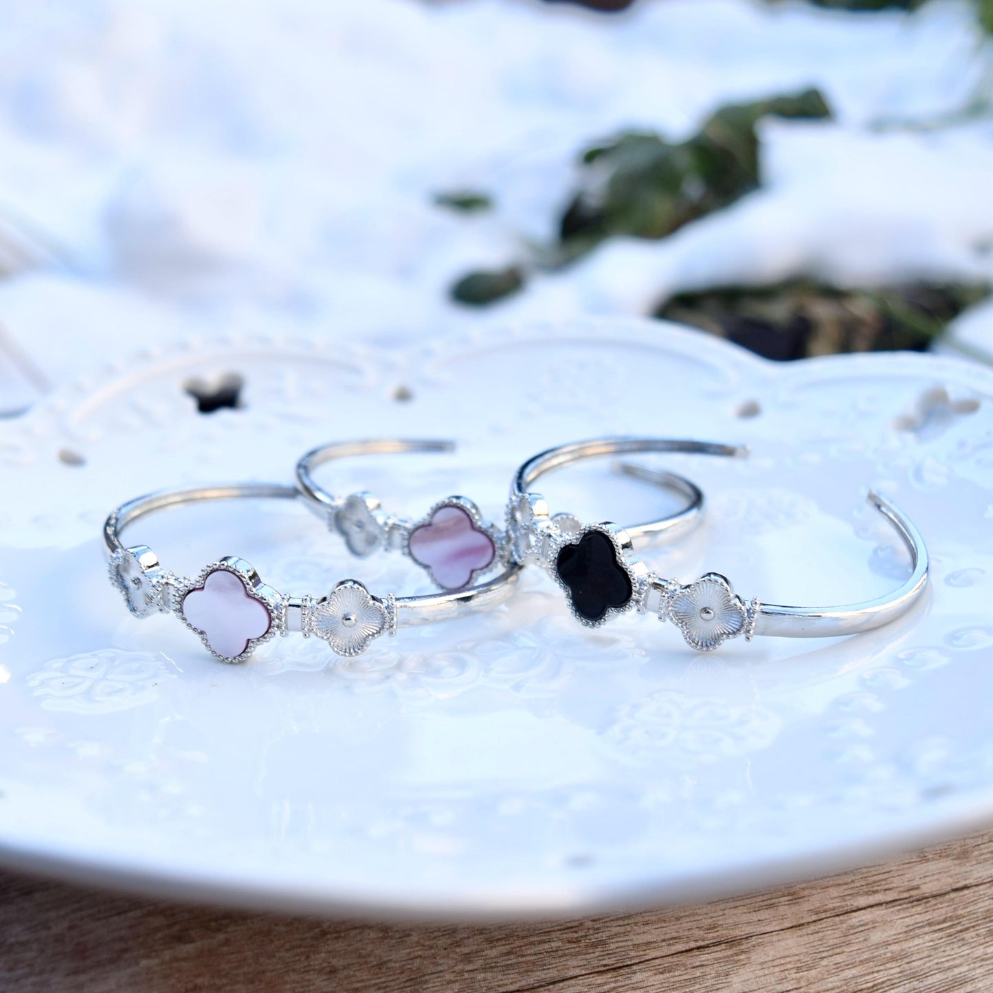 Silver Clover Bangle - Pink Shell Black Agate