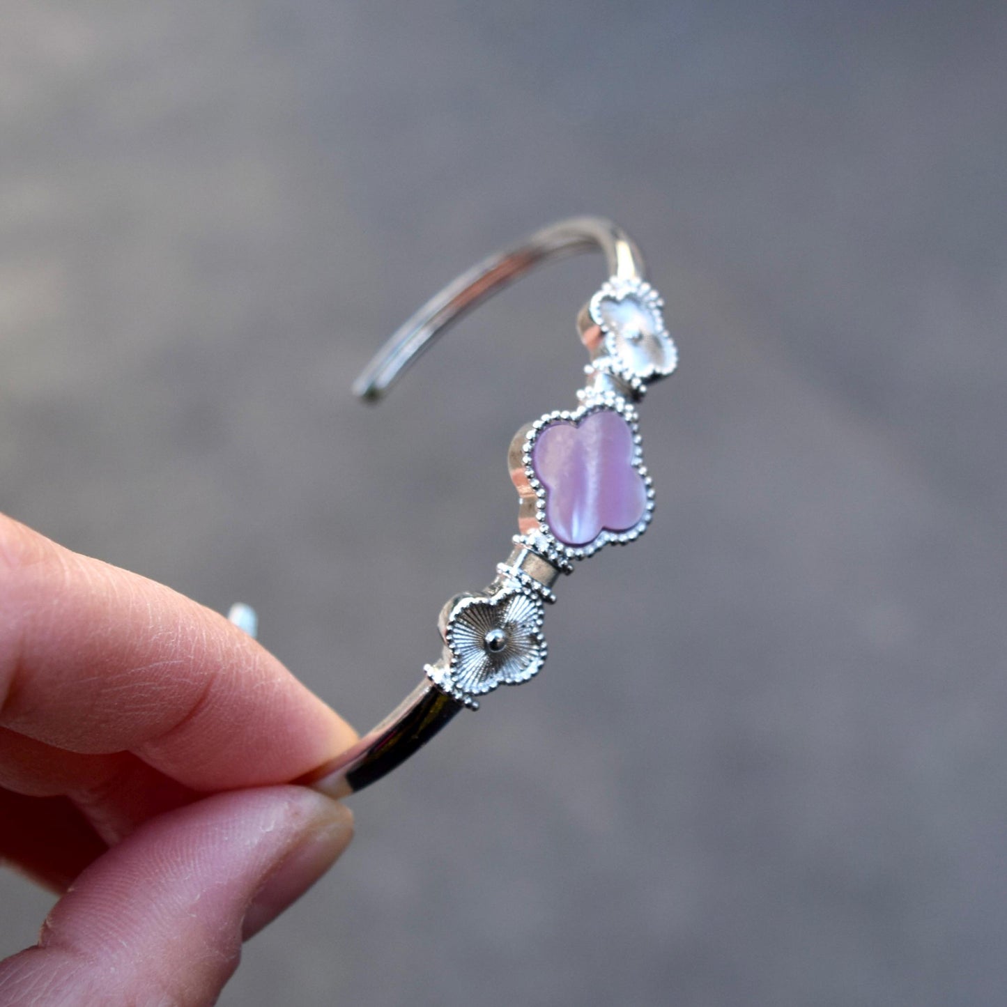 Silver Clover Bangle - Pink Shell Black Agate