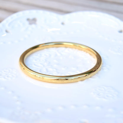 60 62 mm Golden Hundred Blessings Bangle - 百福鐲 - Chinese Bangle