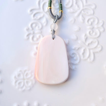 Landscape Pendant Rope Necklace - Pink Queen Conch Shell