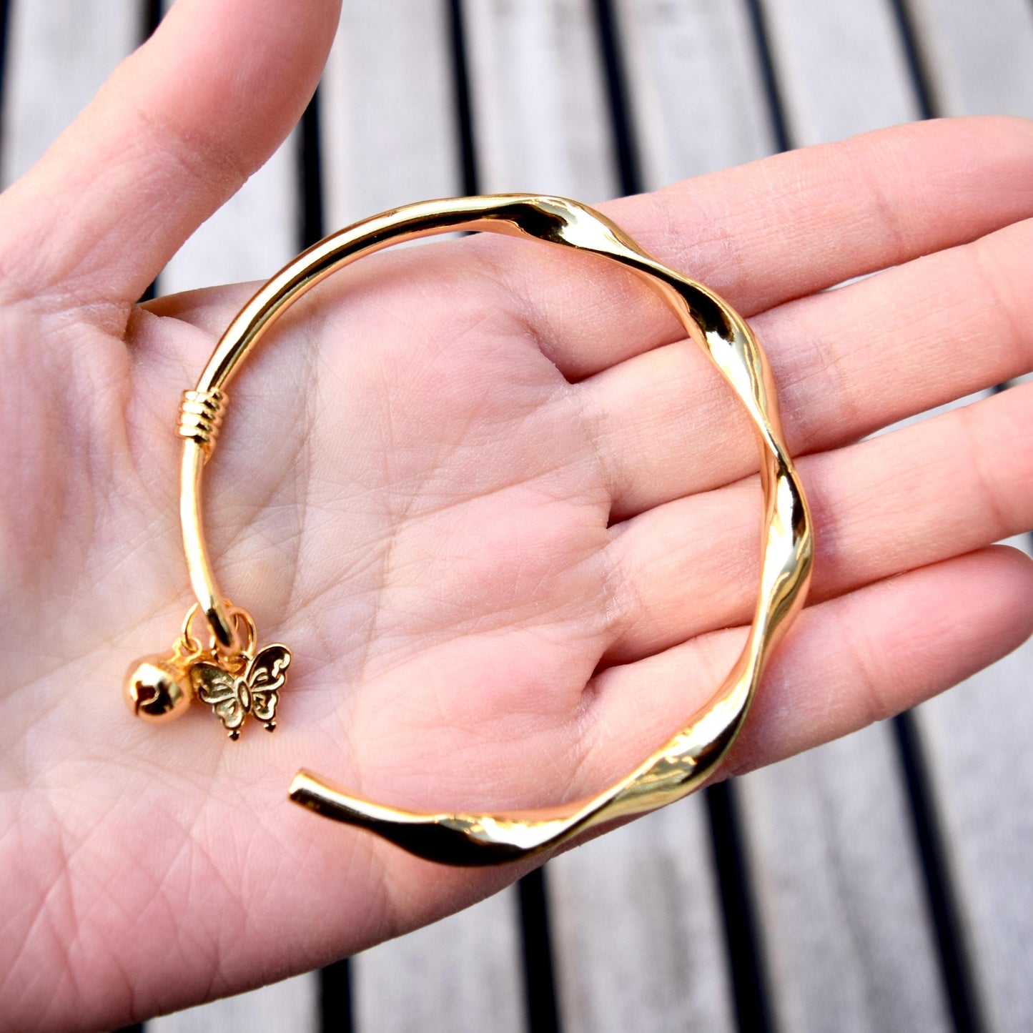 60 mm Golden Wavy Butterfly Bangle - Chinese Bangle