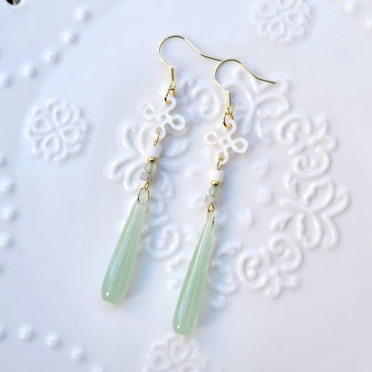 Green Teardrop Clover Earrings - Jade Style Dangle Earrings