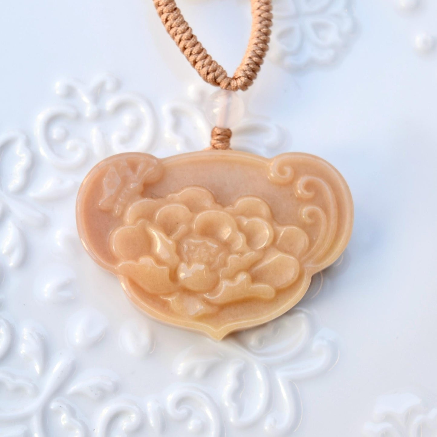 Yellow Peony Lock Pendant Braided Rope Necklace - Quartz Jade