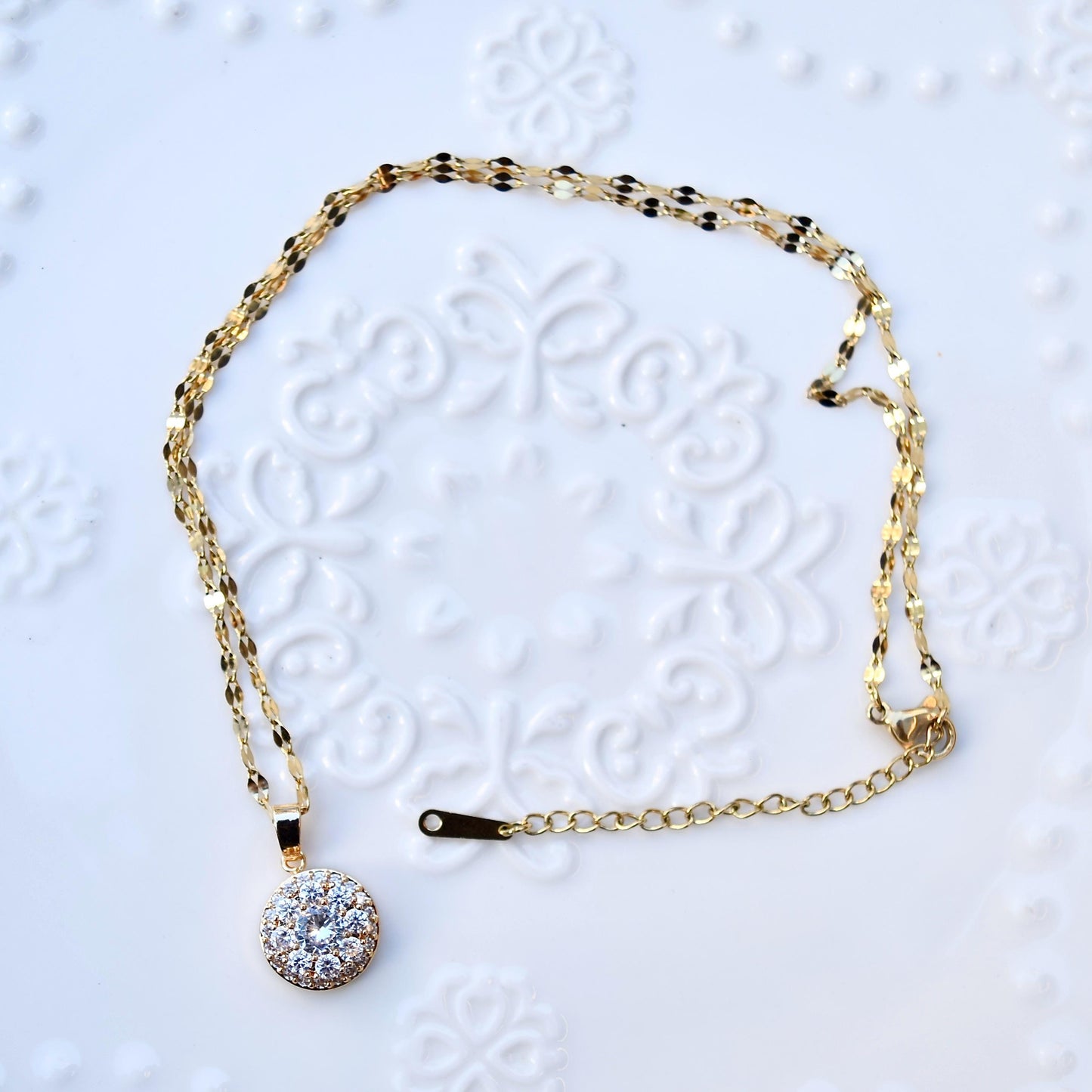 White Crystal Sunflower Rotating Pendant Necklace - CZ Diamond Stainless Steel Necklace