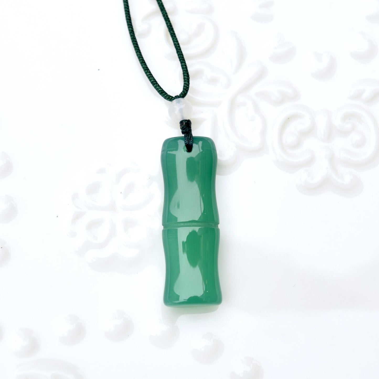 Green Agate Gourd Bamboo Pendant Rope Necklace