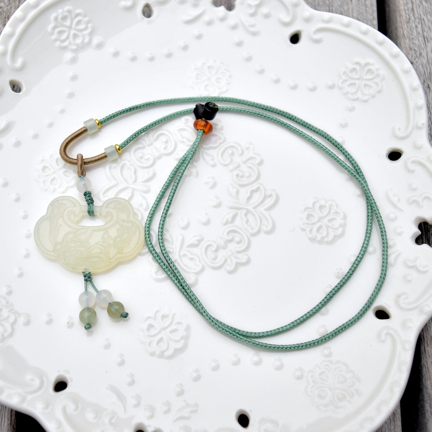 Lotus Peony Lock Charm Rope Necklace - Green Serpentine Jade