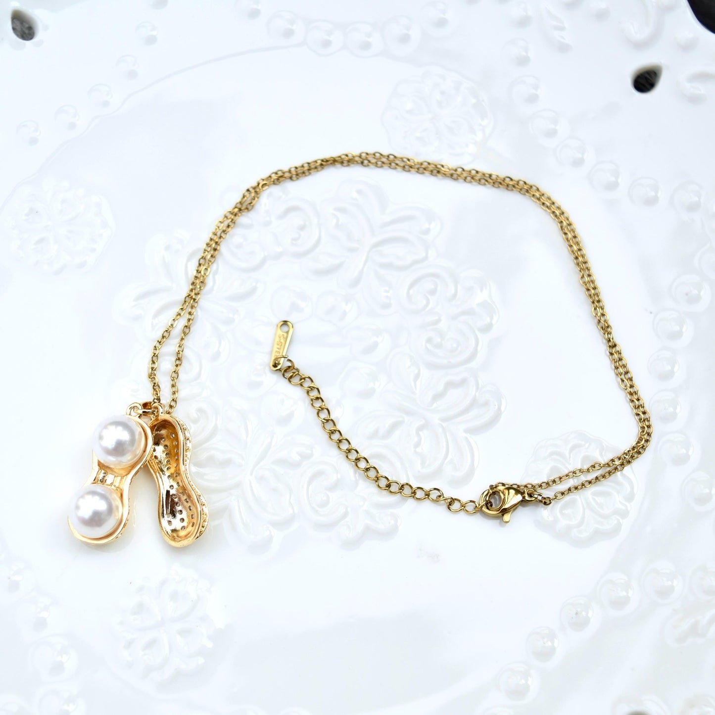 Pea Bamboo Fish Chinese Golden Charm Necklace - Stainless Steel