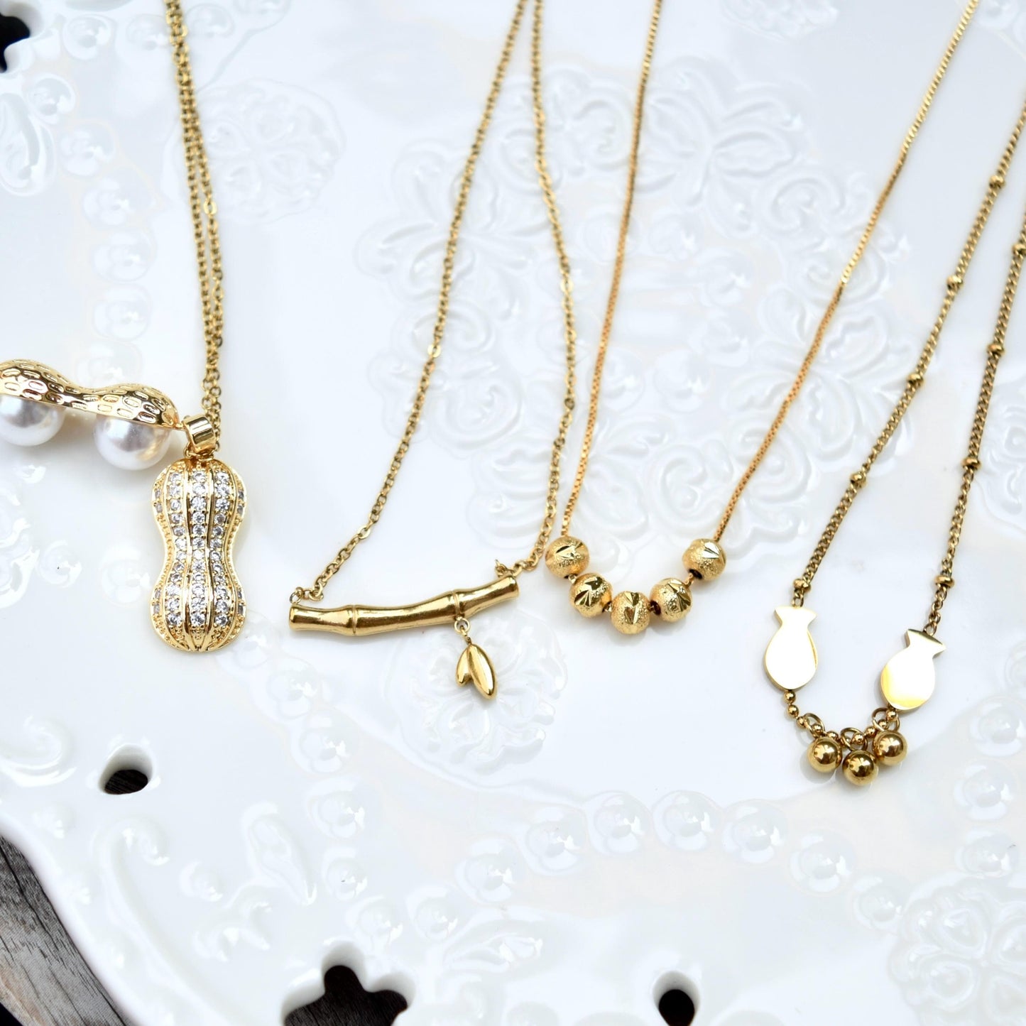 Pea Bamboo Fish Chinese Golden Charm Necklace - Stainless Steel